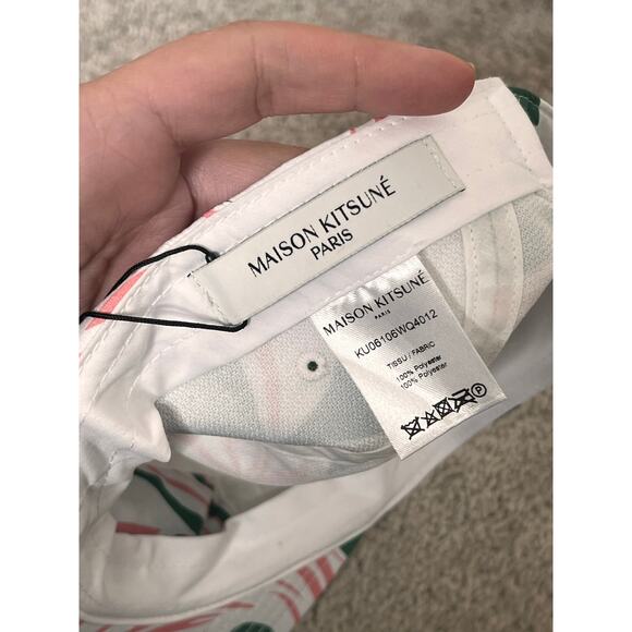 Maison Kitsuné Embroidered Flower 5 Panel Cap Green/White/Pink One Size NWT - Picture 9 of 11